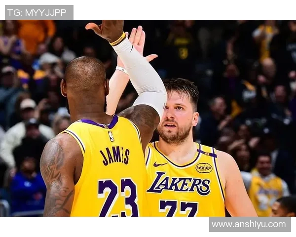 2020年NBA季后赛火箭对湖人第三场精彩录像回放分析与解读